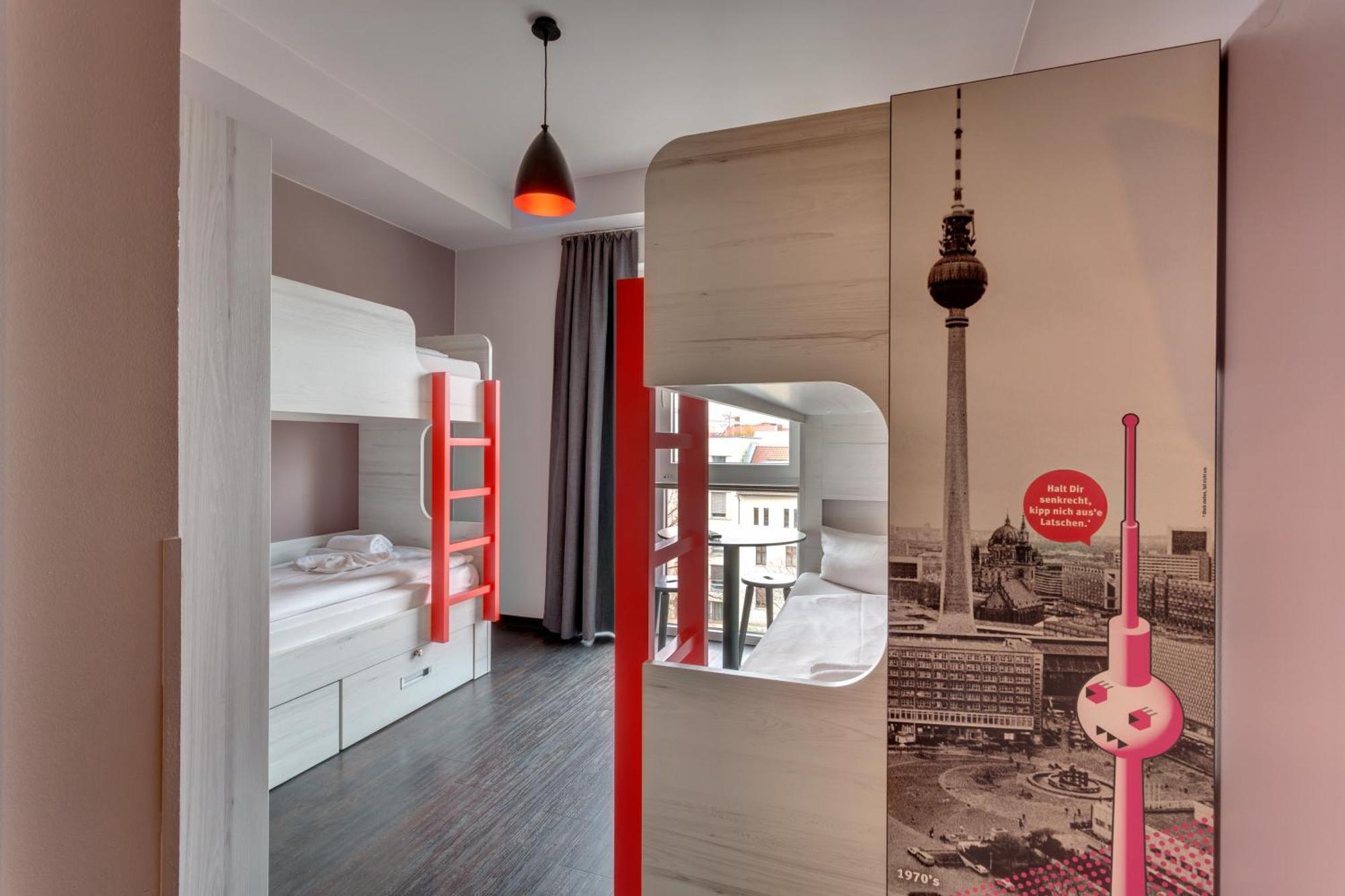 Quadroom (bunk-beds only)