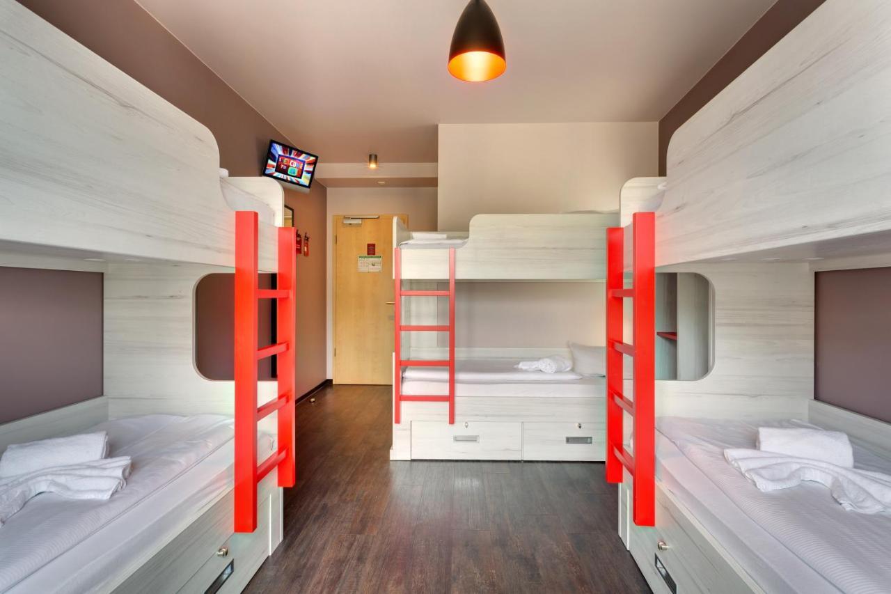 Bed in 6-Bed Mixed Dormitory Room
