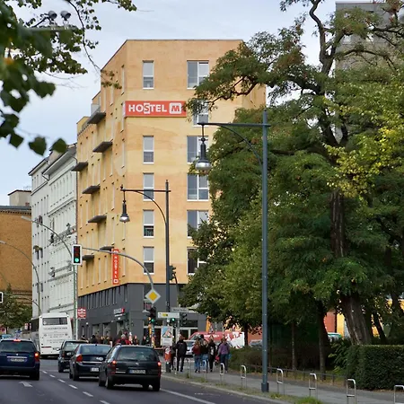Meininger Hotel Berlin Alexanderplatz-3